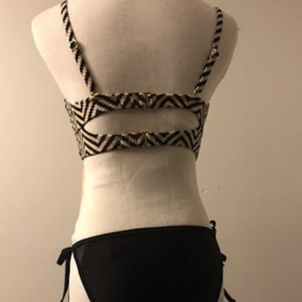 Bikini sets - Picture 8 of 9